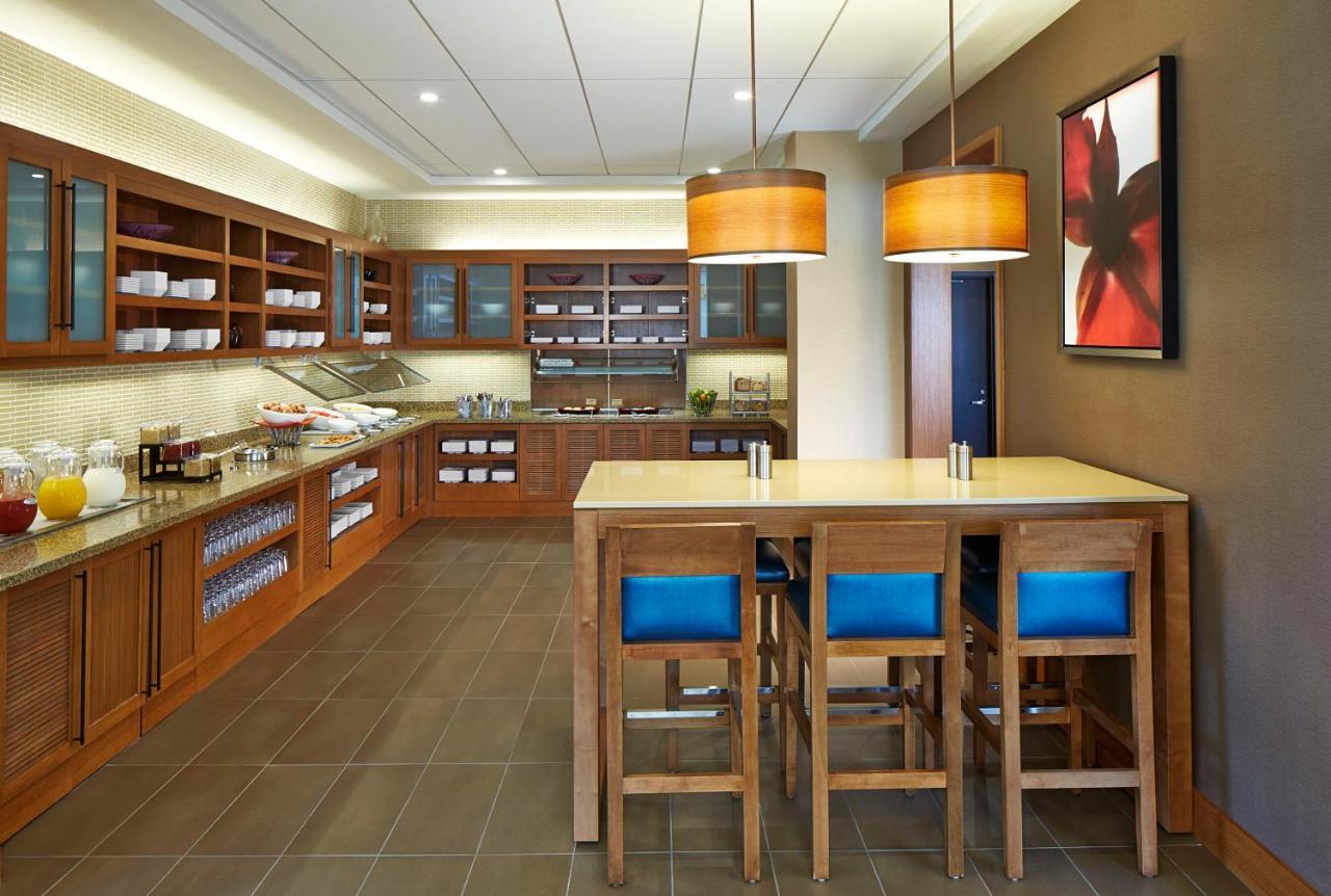 Hyatt Place Lansing-East Kültér fotó