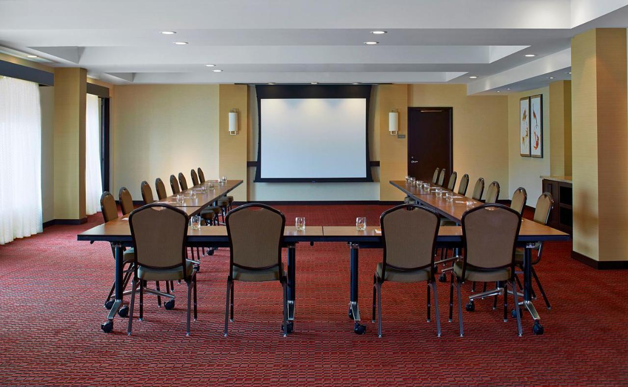 Hyatt Place Lansing-East Kültér fotó